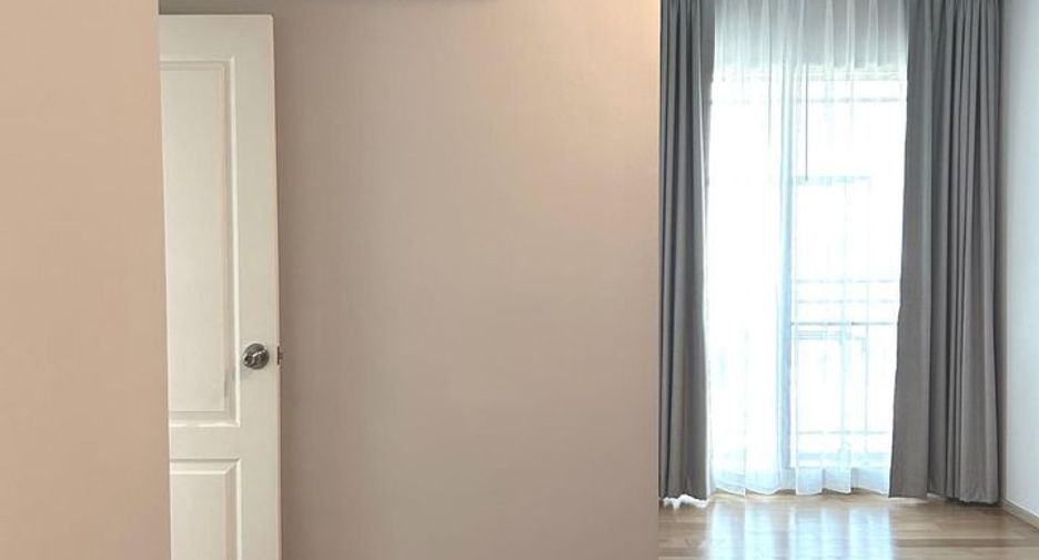 For sale 2 bedrooms condo in Khlong San, Bangkok