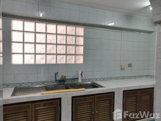For sale 2 bedrooms townhouse in Mueang Nakhon Pathom, Nakhon Pathom