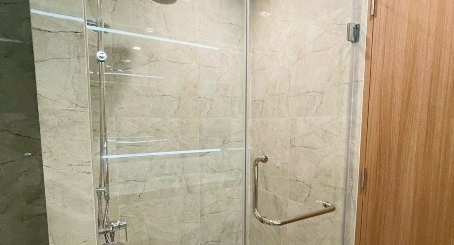 For sale 1 bed condo in Watthana, Bangkok