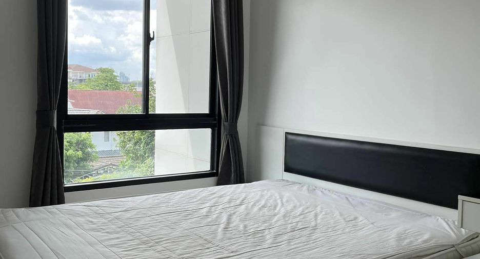 For sale 1 Beds condo in Bang Na, Bangkok