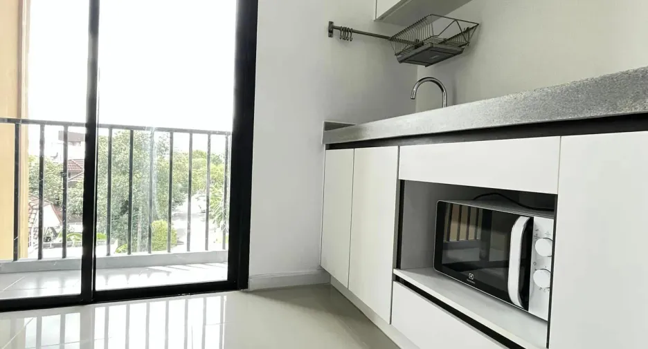For sale 1 Beds condo in Bang Na, Bangkok