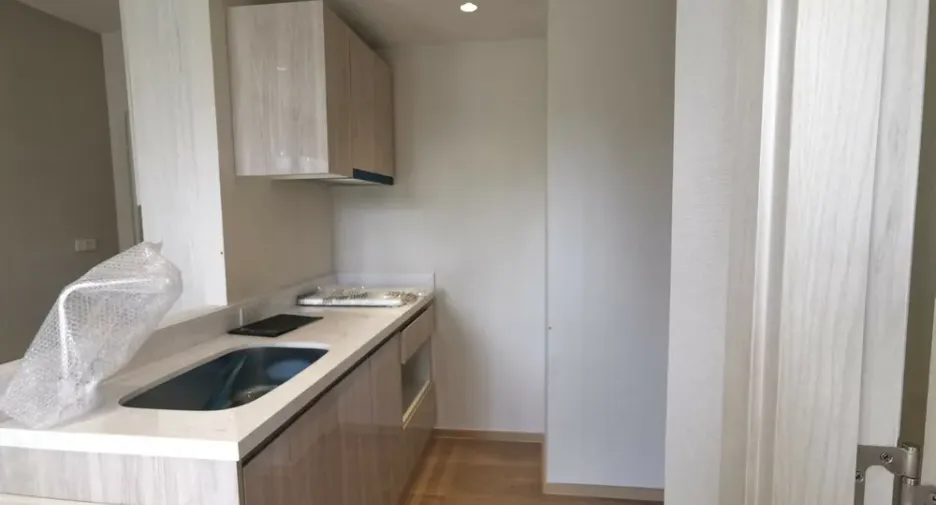 For sale 1 bed condo in Watthana, Bangkok