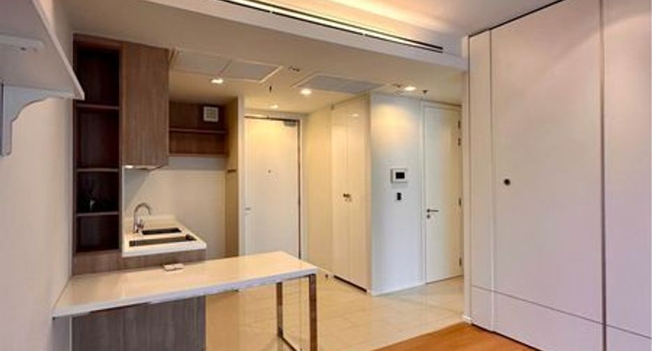 À vendre 1 chambre condo à Watthana, Bangkok