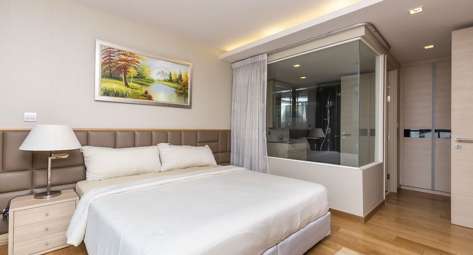 For sale and for rent 2 bedrooms condo in Watthana, Bangkok