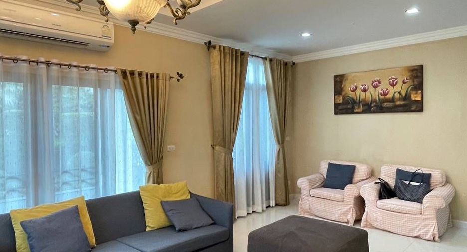For rent 4 bedrooms house in Mueang Nonthaburi, Nonthaburi