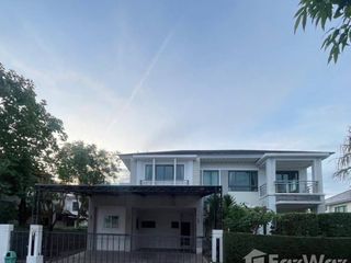 For rent 4 bedrooms house in Mueang Nonthaburi, Nonthaburi