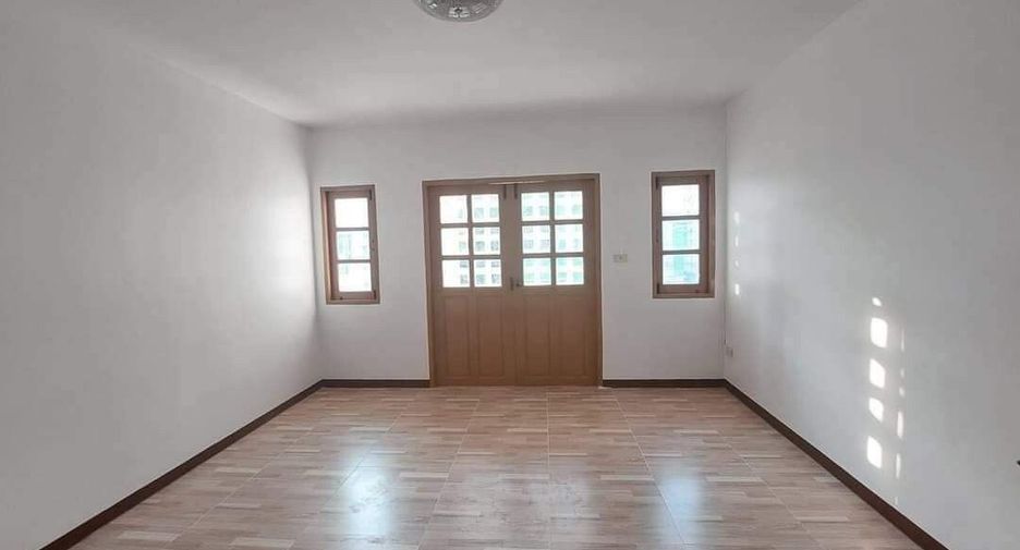 For sale 3 bedrooms townhouse in Bang Bua Thong, Nonthaburi