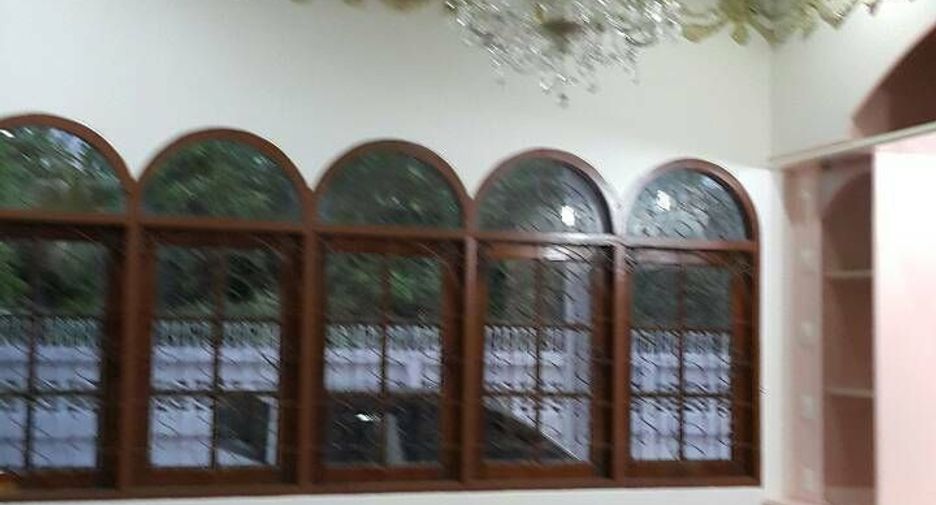 Продажа 5 спальни дом в Mueang Nakhon Pathom, Накхонпатхом