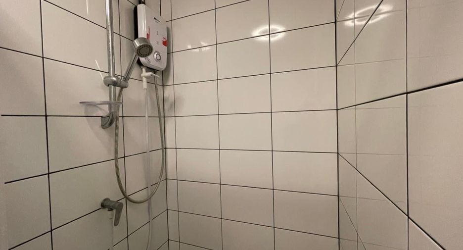 For sale studio condo in Huai Khwang, Bangkok