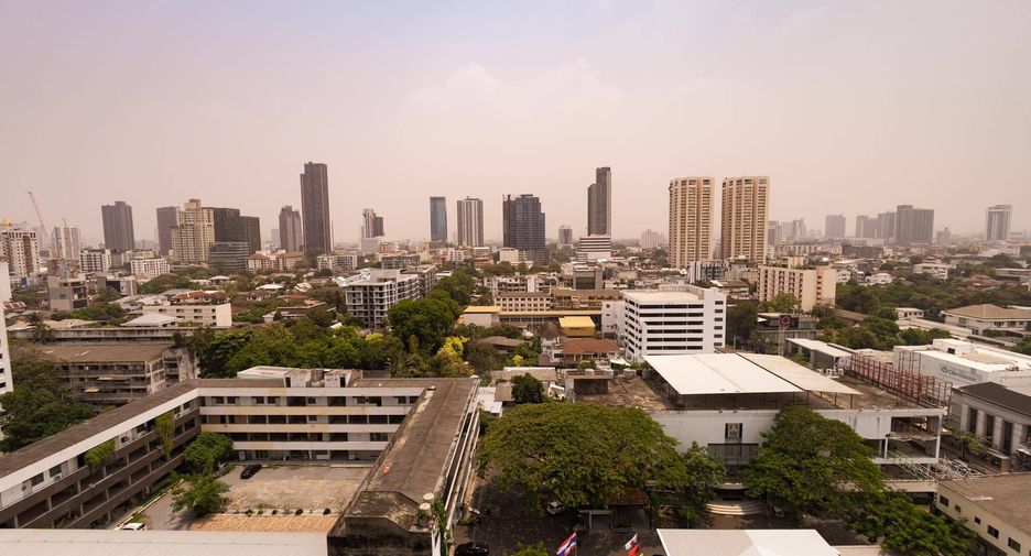For sale and for rent 1 bed condo in Watthana, Bangkok