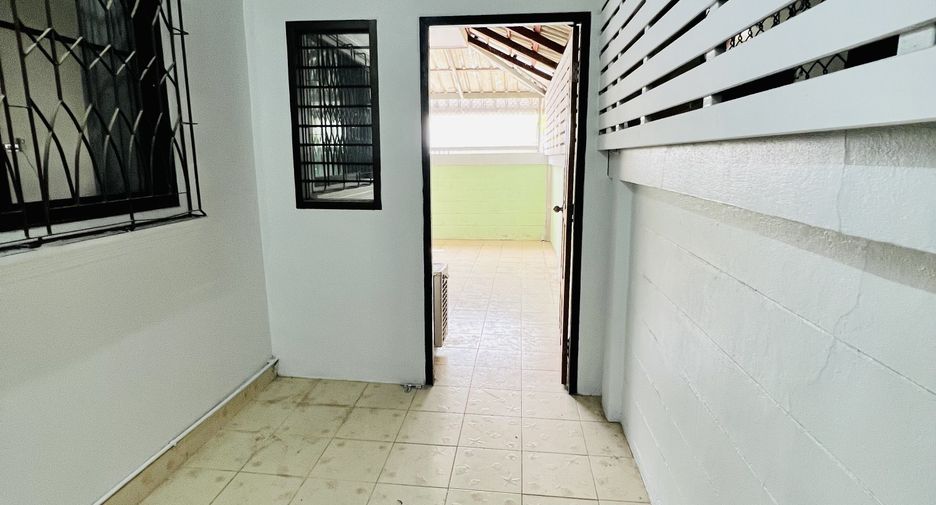 For sale 3 ベッドルーム house in Mueang Udon Thani, Udon Thani