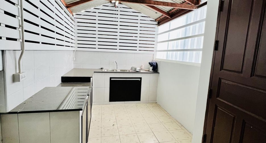For sale 3 ベッドルーム house in Mueang Udon Thani, Udon Thani