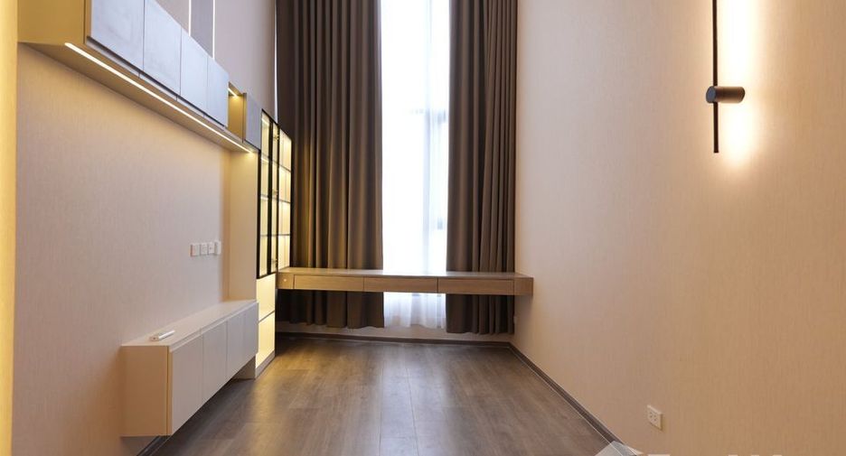 For sale 1 bed condo in Huai Khwang, Bangkok