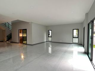 出售 6 卧室 独立屋 在 Bang Phli, Samut Prakan