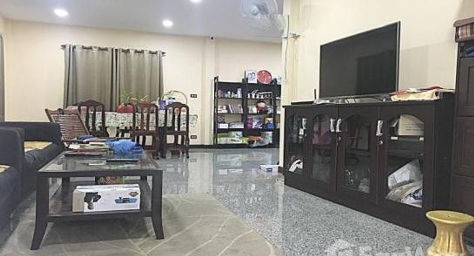 For sale 4 bedrooms house in Thanyaburi, Pathum Thani