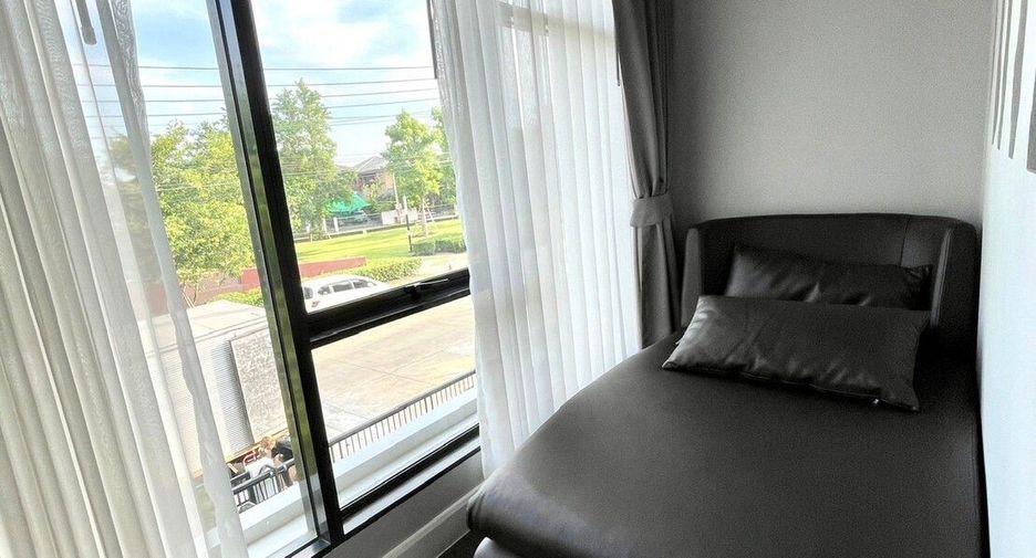 À vendre et à louer 4 chambres maison à Mueang Pathum Thani, Pathum Thani