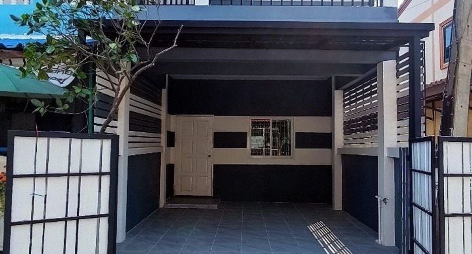 For sale 2 bedrooms townhouse in Lam Luk Ka, Pathum Thani