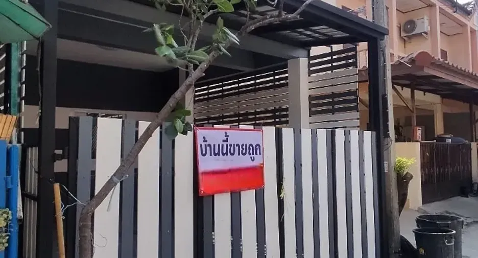 For sale 2 bedrooms townhouse in Lam Luk Ka, Pathum Thani