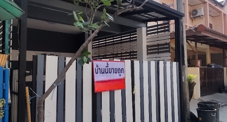 For sale 2 bedrooms townhouse in Lam Luk Ka, Pathum Thani