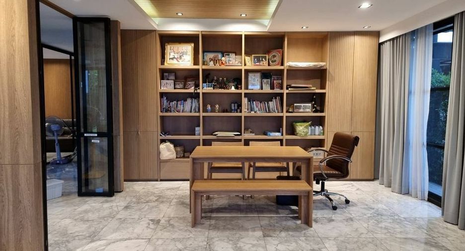 Продажа 4 спальни дом в Krathum Baen, Самутсакхон