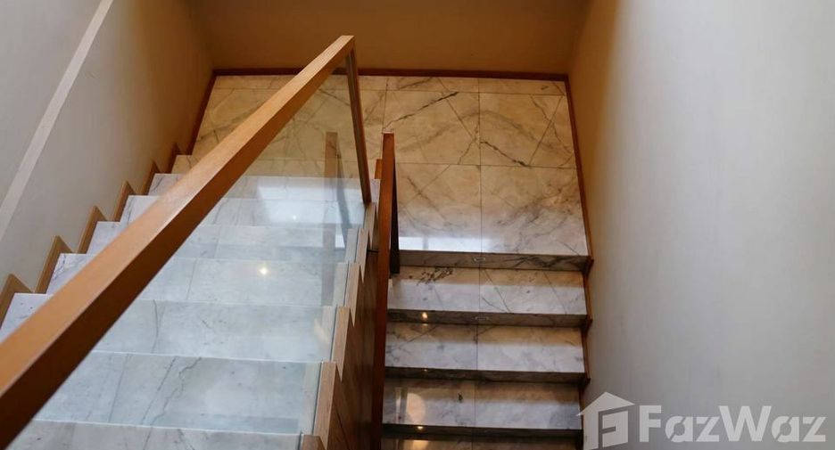 Продажа 4 спальни дом в Krathum Baen, Самутсакхон