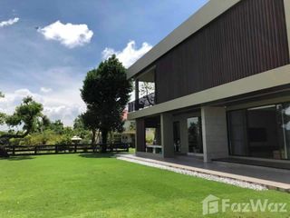 Casa en venta de 4 habitaciones en Krathum Baen, Samut Sakhon