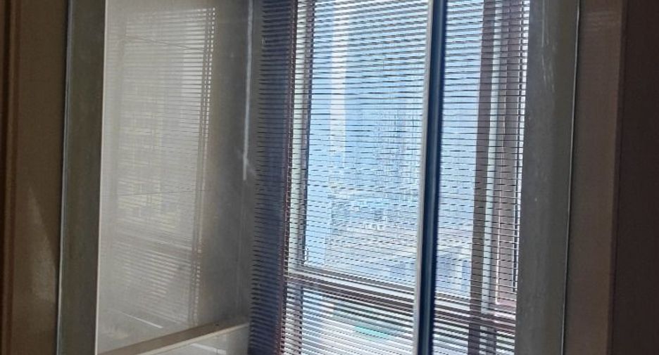 For rent and for sale 2 bedrooms condo in Watthana, Bangkok