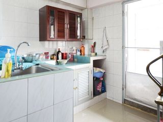 For sale 4 bedrooms townhouse in Bangkok Noi, Bangkok