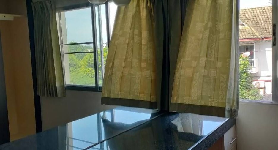 Condo en alquiler de 2 habitaciones en Prawet, Bangkok