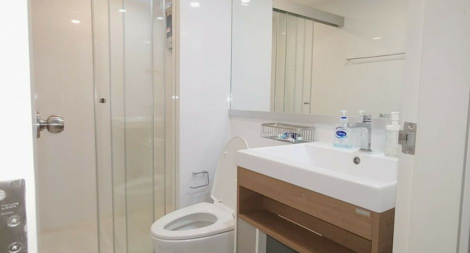For sale 3 bedrooms condo in Mueang Nonthaburi, Nonthaburi
