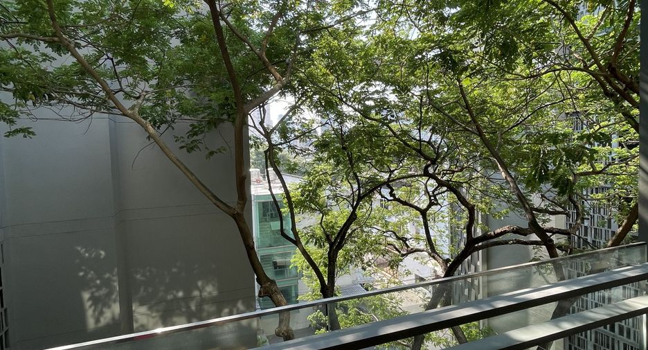 For sale and for rent 1 bed condo in Watthana, Bangkok