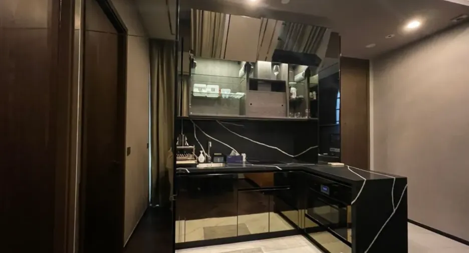 出售 和 出租 1 卧室 公寓 在 Khlong Toei, 曼谷