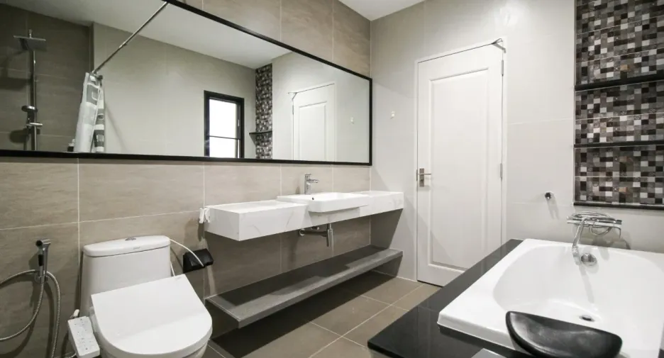 Casa en venta de 5 habitaciones en Mueang Nonthaburi, Nonthaburi