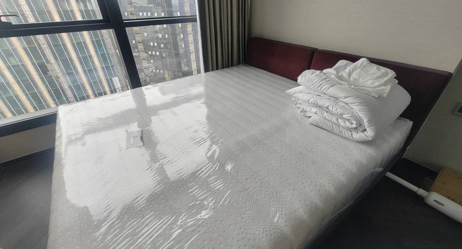 À vendre 2 chambres condo à Khlong Toei, Bangkok