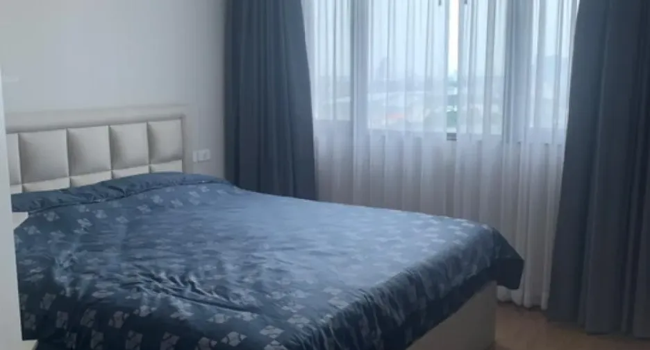 For sale 2 bedrooms condo in Huai Khwang, Bangkok