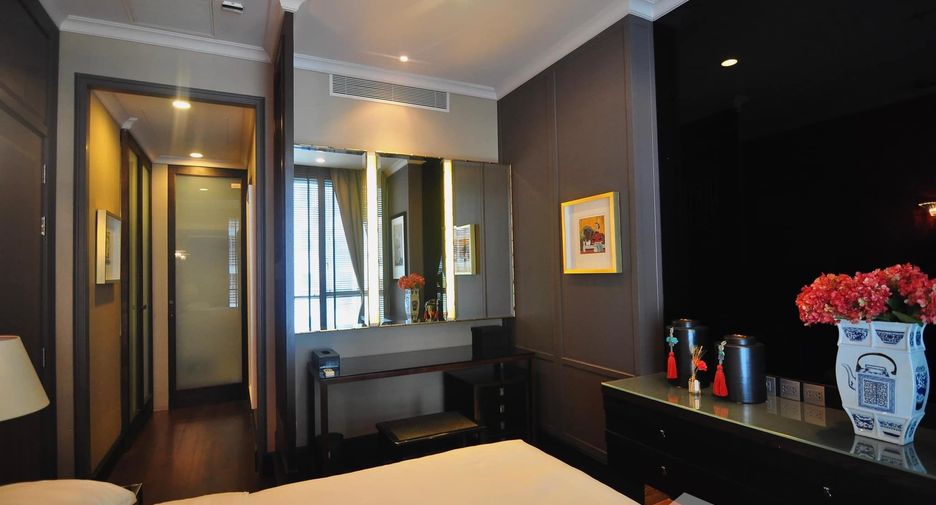 For rent and for sale 1 bed condo in Watthana, Bangkok
