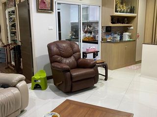 À vendre 2 chambres condo à Yan Nawa, Bangkok