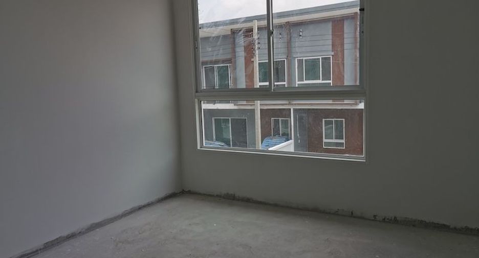 Reihenhaus zum Kauf mit 3 Zimmer in Bang Bua Thong, Nonthaburi
