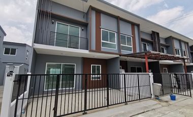For sale 3 bedrooms townhouse in Bang Bua Thong, Nonthaburi