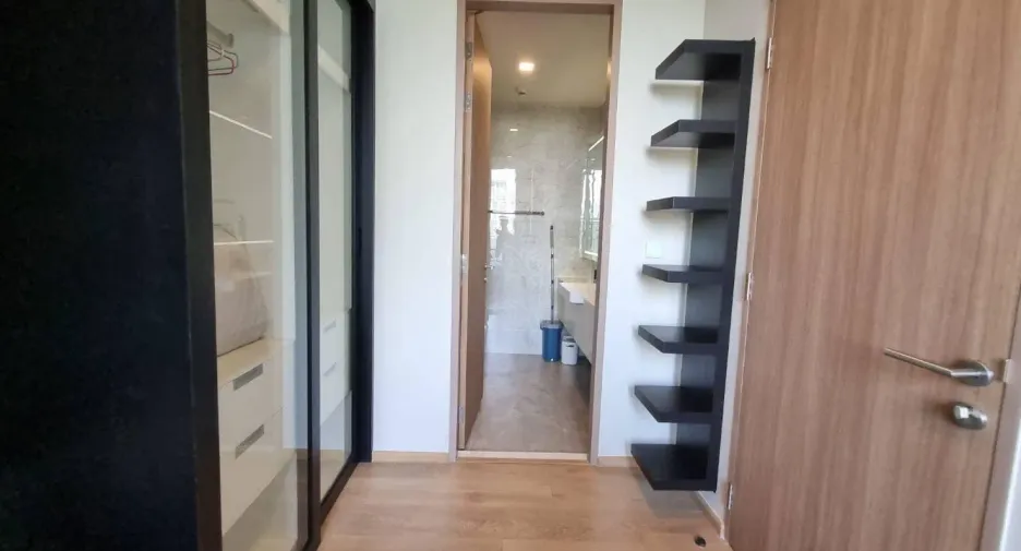 For sale 1 bed condo in Watthana, Bangkok