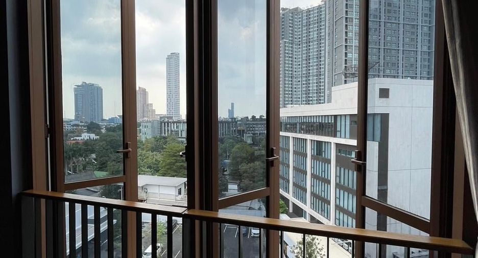 For sale 1 bed condo in Watthana, Bangkok