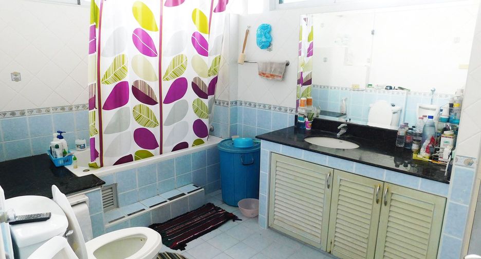 For sale 6 bedrooms house in Ban Chang, Rayong