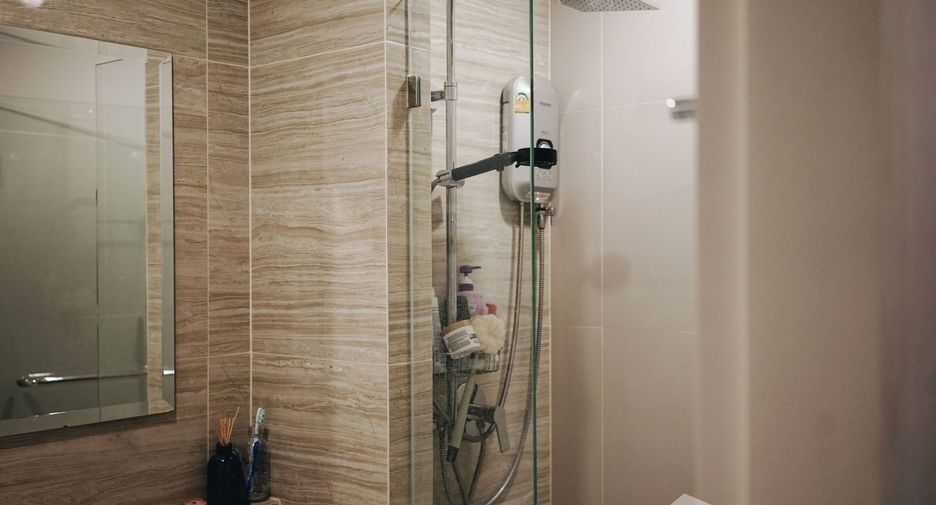 À vendre 1 chambre condo à Mueang Samut Prakan, Samut Prakan