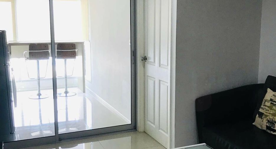 Продажа 1 кровать кондо в Хуаи Кхщанг, Бангкок