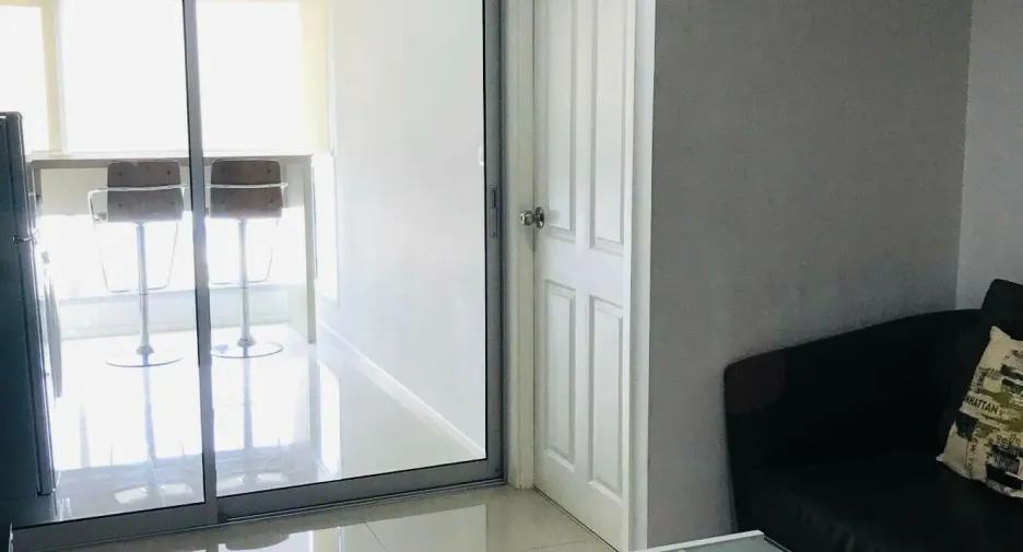 Wohnung zum Kauf mit 1 Zimmer in Huai Khwang, Bangkok