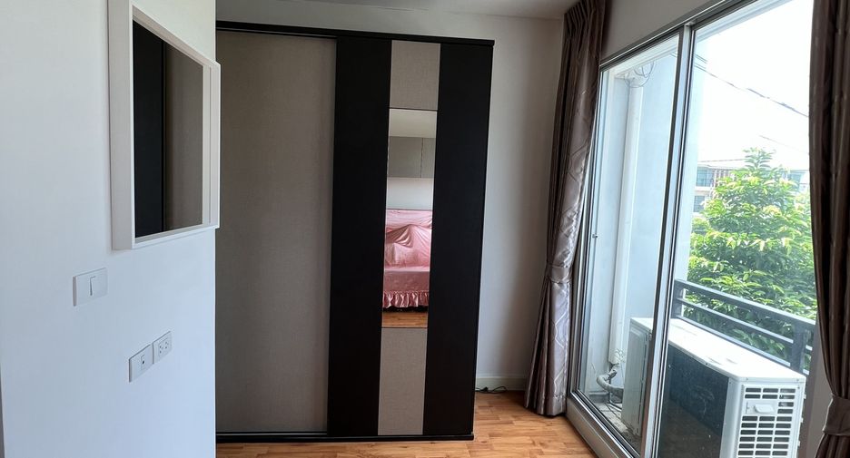 For sale 3 ベッドルーム townhouse in Bang Kruai, Nonthaburi
