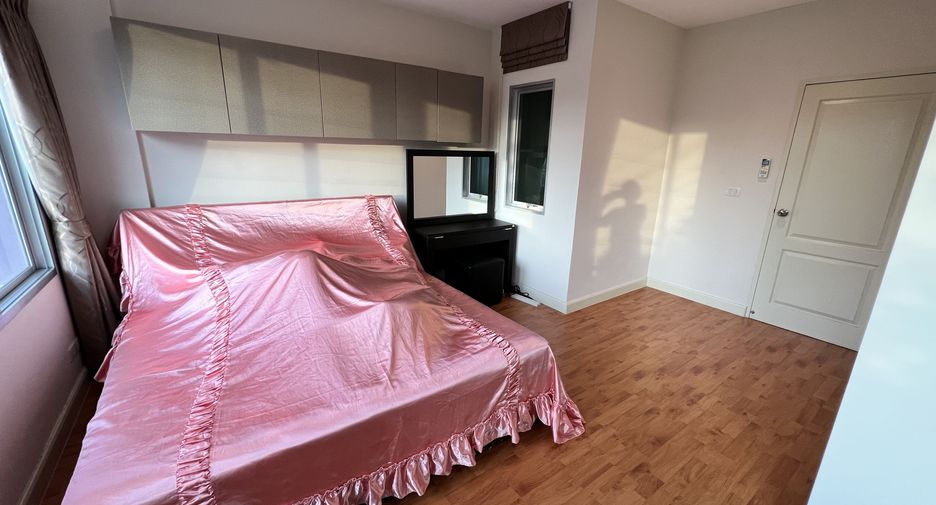 Reihenhaus zum Kauf mit 3 Zimmer in Bang Kruai, Nonthaburi