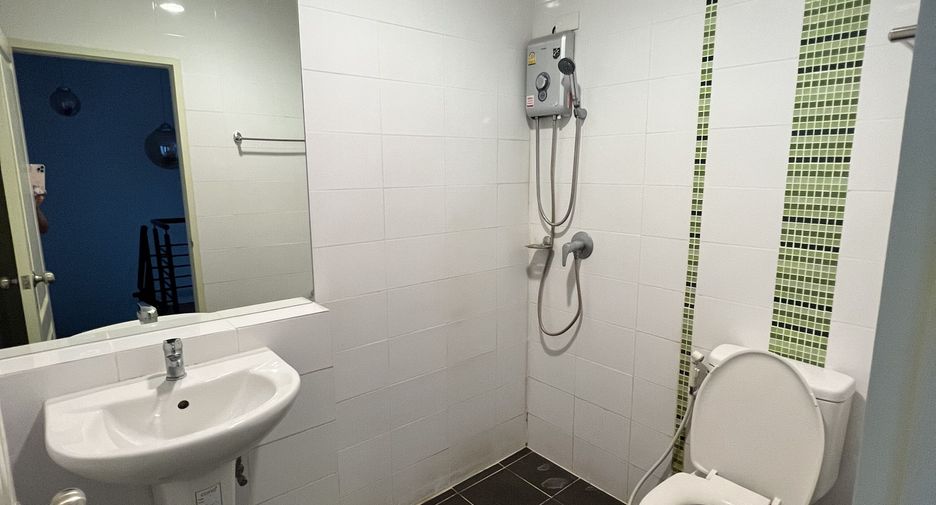 Reihenhaus zum Kauf mit 3 Zimmer in Bang Kruai, Nonthaburi