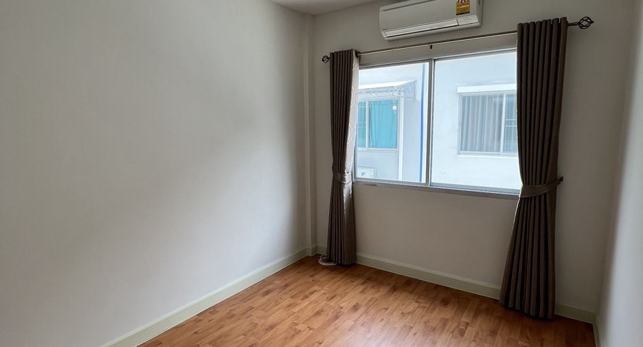 Reihenhaus zum Kauf mit 3 Zimmer in Bang Kruai, Nonthaburi