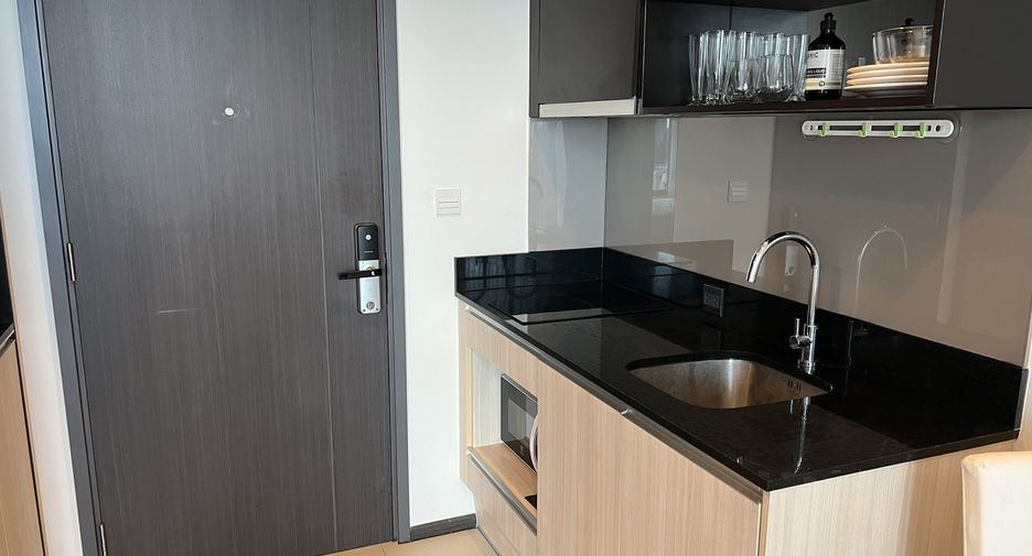 Продажа 1 кровать кондо в Кхлонг Тоеи, Бангкок